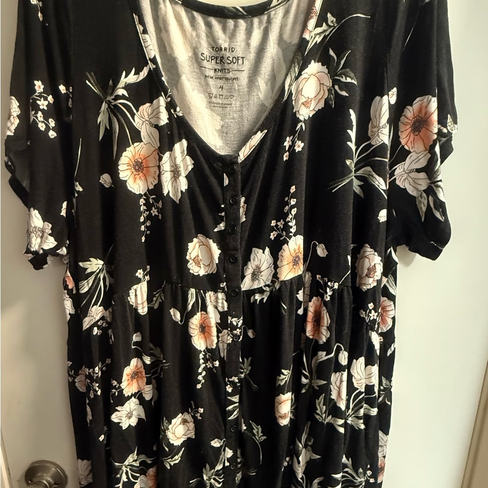 Torrid Black Buttoned Short Sleeve High Low Blouse